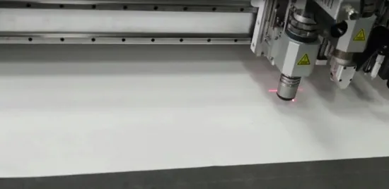 自動供給システムを備えた高品質、高速印刷靴インソールデジタル切断機